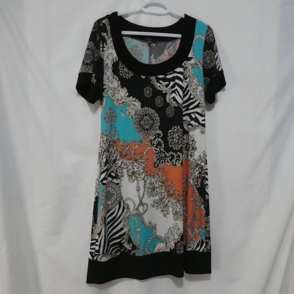 STUDIO By Tiana B | large | Vibrant Colorful Patterned Short Sleeve Dress